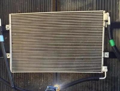 楊柳絮總是堵塞挖掘機空調(diào)散熱器怎么辦?