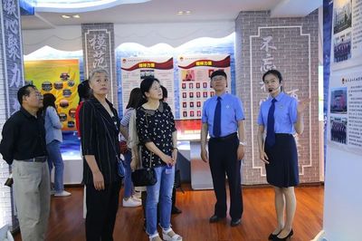 大理 邀“廉內助”進檢察院共話家風，共筑檢察清廉防線